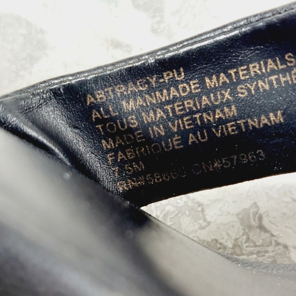 NEW Abound Tracy Black Faux Leather Open Toe Ankle Strap Heeled Sandals V449 - Picture 10 of 11